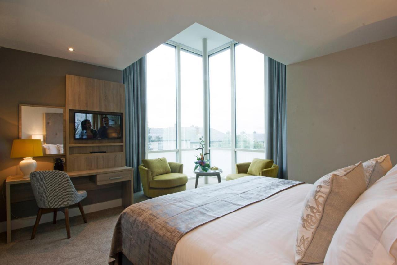 Gleesons Townhouse Booterstown 호텔 더블린 외부 사진