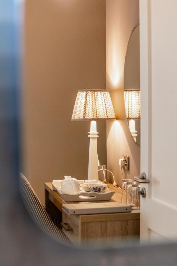 Gleesons Townhouse Booterstown 호텔 더블린 외부 사진