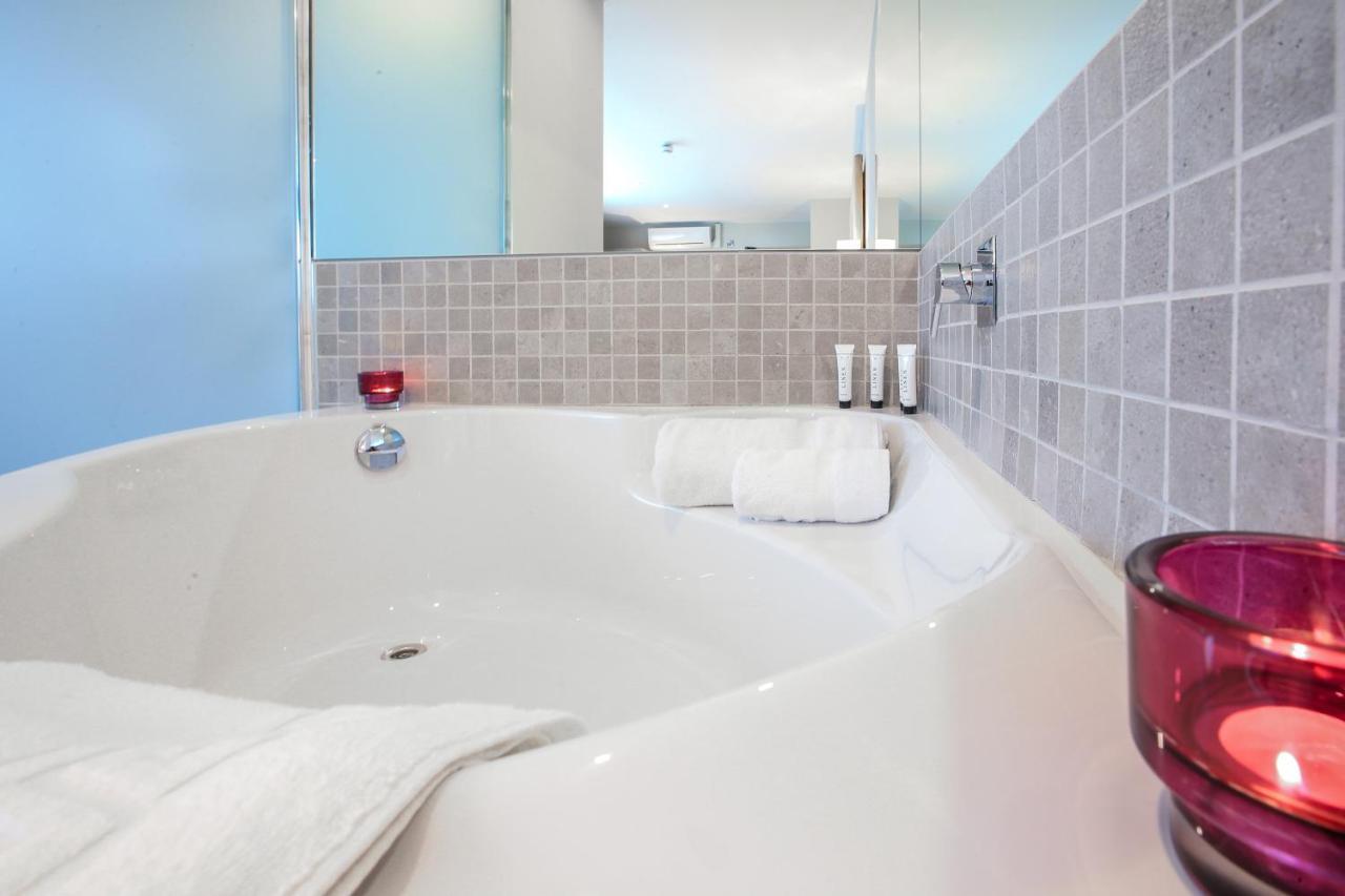 Gleesons Townhouse Booterstown 호텔 더블린 외부 사진
