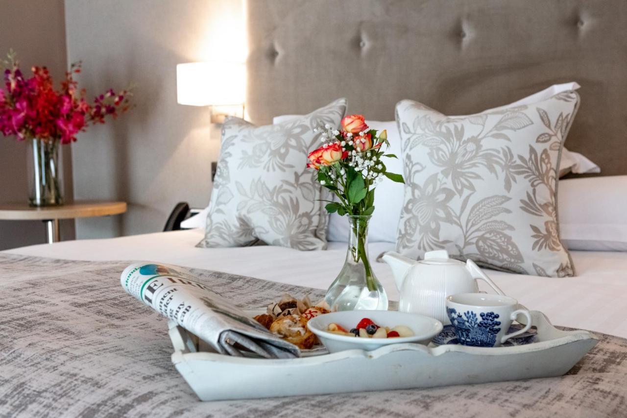 Gleesons Townhouse Booterstown 호텔 더블린 외부 사진