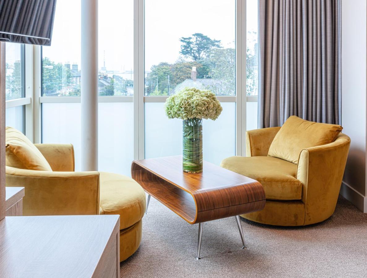 Gleesons Townhouse Booterstown 호텔 더블린 외부 사진