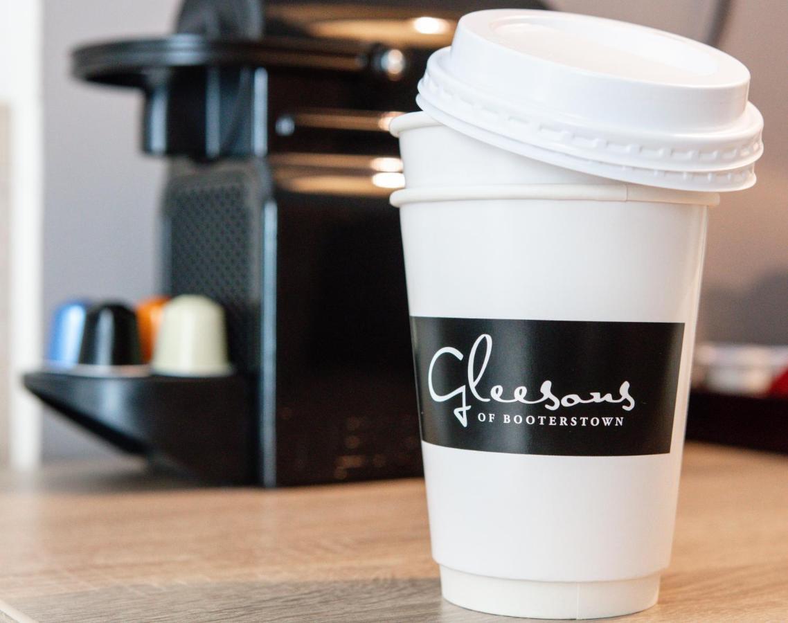 Gleesons Townhouse Booterstown 호텔 더블린 외부 사진